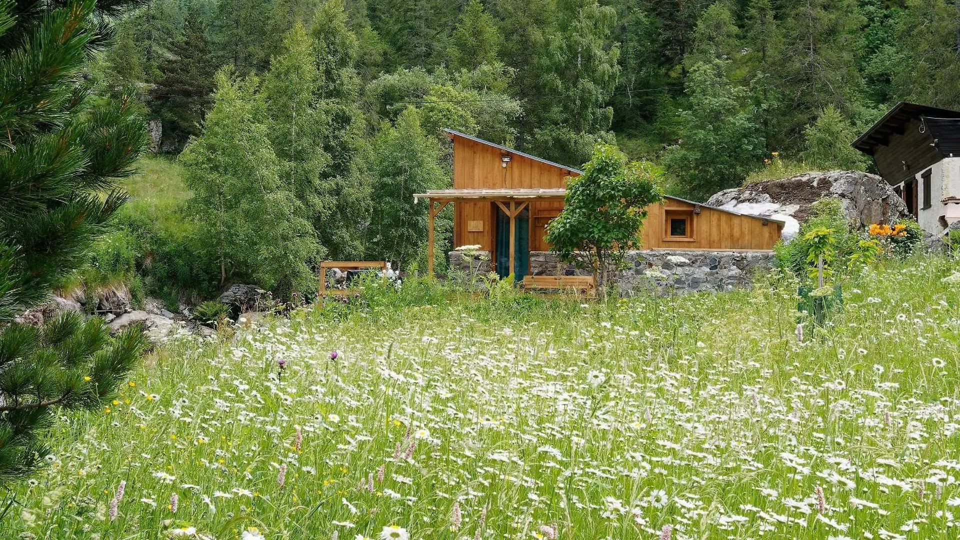 Chalet De Charme Les Rochers Du Loup Mercantour Belvedere Gordolasque