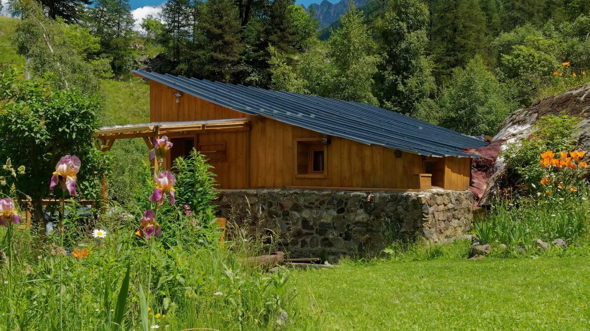 Chalet De Charme Les Rochers Du Loup Mercantour Belvedere Gordolasque